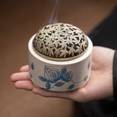 Blue and White Buddha’s Hand Incense Burner – Chinese Vintage-Style Ceramic Holder for Tea & Meditation Spaces