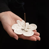 Yolan Ceramic Incense Holder – Orchid-Inspired Aromatherapy Burner for Stick & Coil Incense, Tea Space & Study Decor