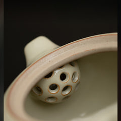 Chinese Trend Ru Kiln-Style Xishi Teapot – 230ml Ceramic Gongfu Tea Pot with Ball Filter