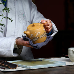 Yixing Hand-Painted Gold Segment Mud Purple Clay Pot – 500ml | Handmade Purple Sand Tea Pot