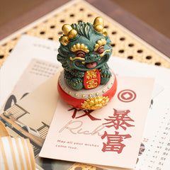 Prosperity Lion Figurine – Auspicious Feng Shui Ornament for Wealth & Fortune, Green Sandstone Sculpture with Gift Box