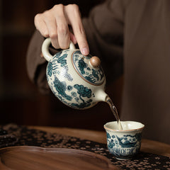 Chinese Trend Ru Kiln-Style Xishi Teapot – 230ml Ceramic Gongfu Tea Pot with Ball Filter